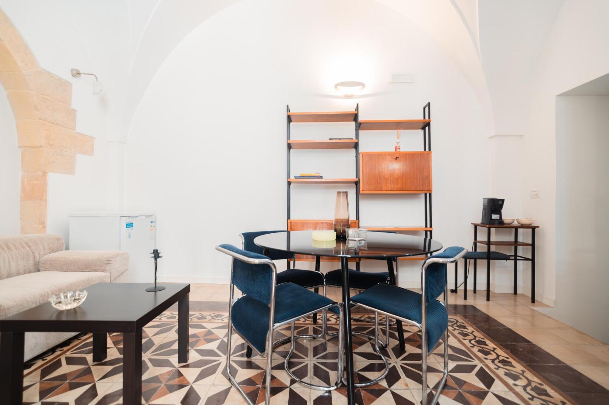 Donna Cristina Historic Apartment Lecce Luaran gambar